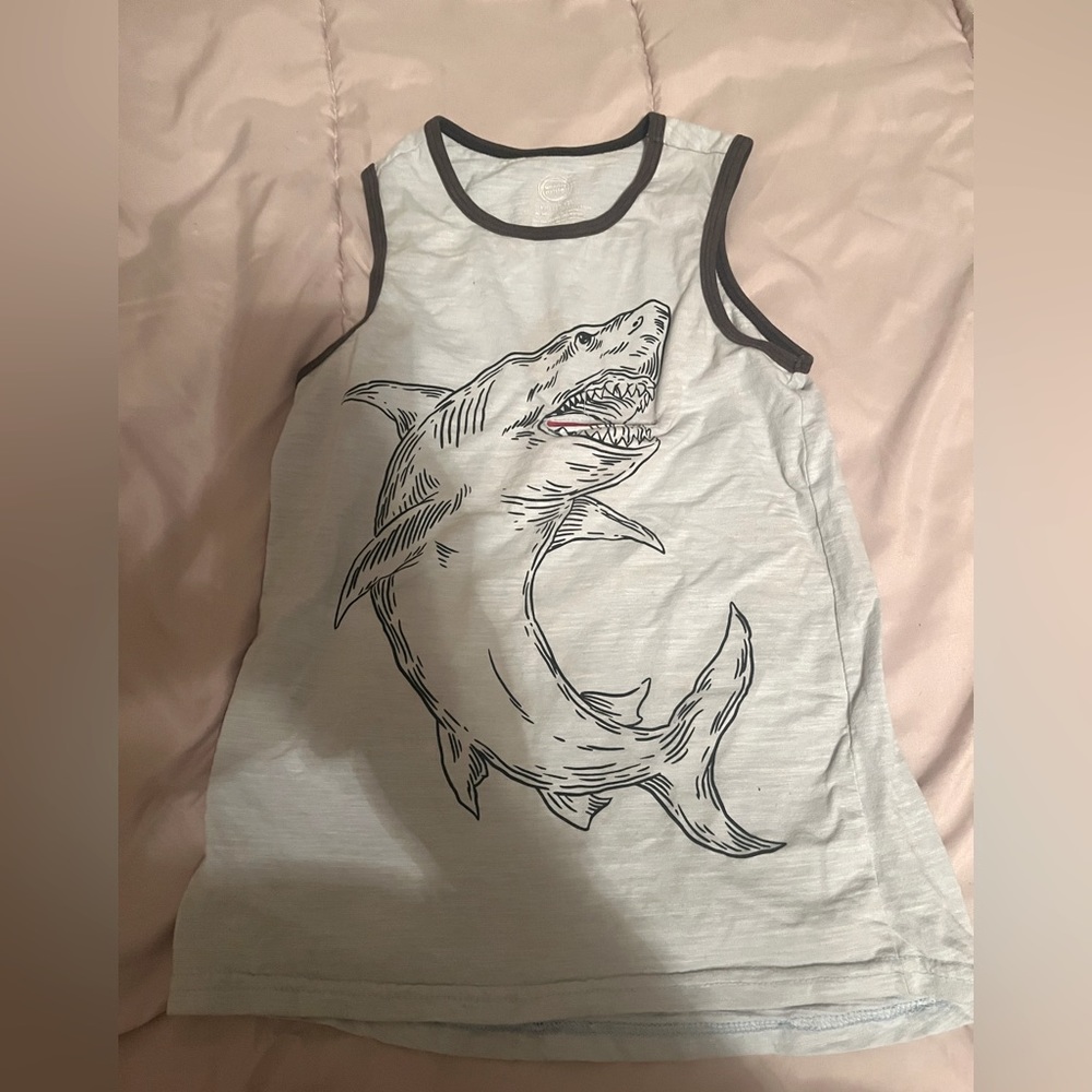 Wonder nation shark tank top with mouth pocket sz boys large